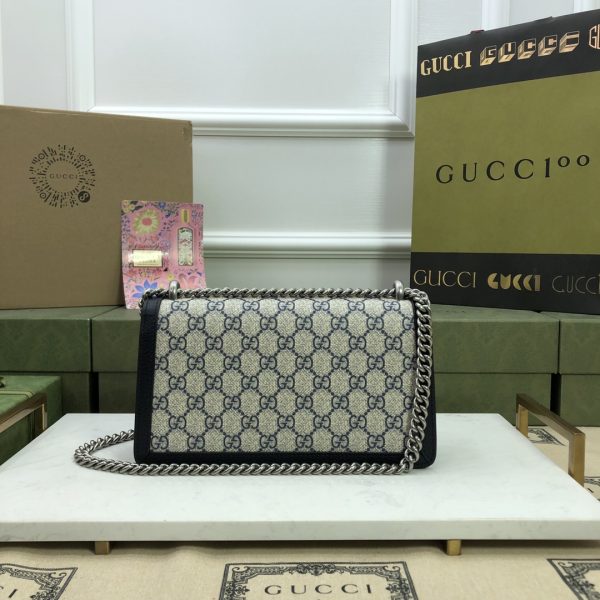 GG Supreme canvas has launched a classic and timeless combination of blue and beige. - Image 6