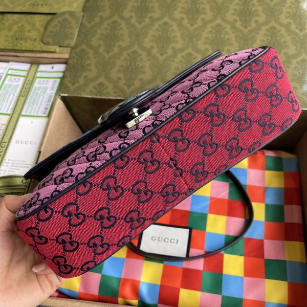 520 Special Series?? GG Marmont series introduces a brand-new handbag design made of canvas - Image 2