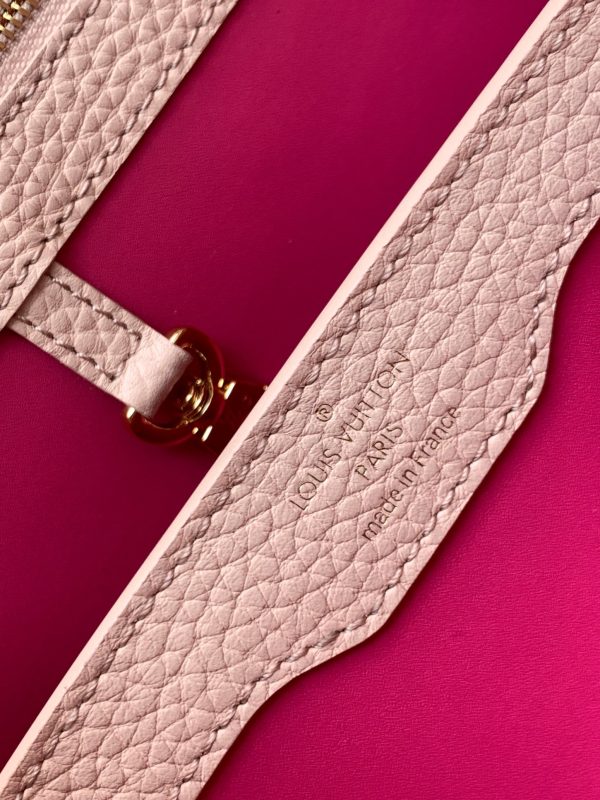Capucines medium size handbag M21652 with Paris pink gold buckle - Image 4