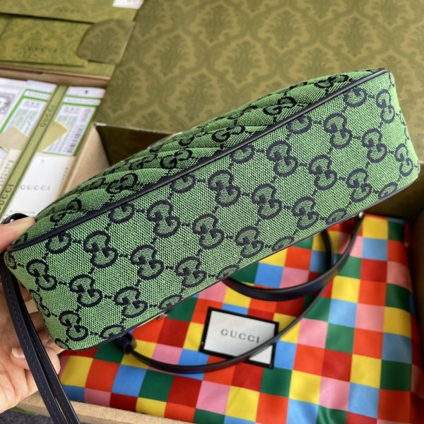 520 Special Series?? GG Marmont series introduces a brand-new handbag design made of canvas - Image 4
