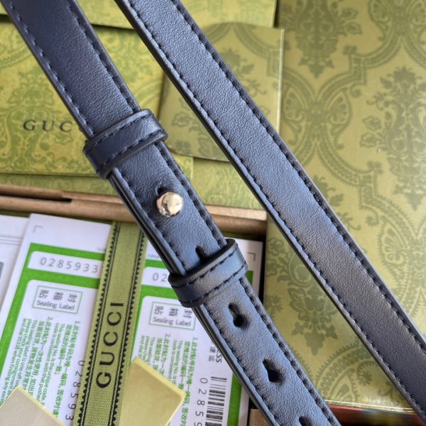 520 Special Series?? GG Marmont series introduces a brand-new handbag design made of canvas - Image 2