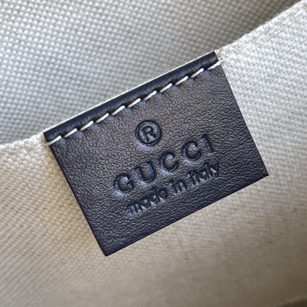 520 Special Series?? GG Marmont series introduces a brand-new handbag design made of canvas