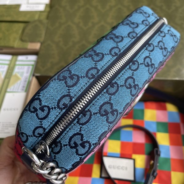 GG Marmont collection introduces a new model featuring canvas material. - Image 4