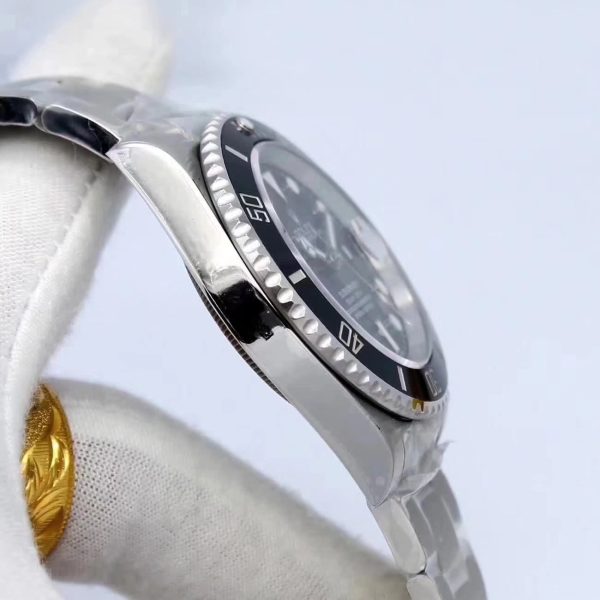 ROLEX (ÀÍÁ¦Ê¿) SUB Black Sea Ghost V7 Edition is equipped with the 2836 movement. - Image 3