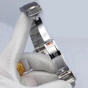 ROLEX (ÀÍÁ¦Ê¿) SUB Black Sea Ghost V7 Edition is equipped with the 2836 movement.