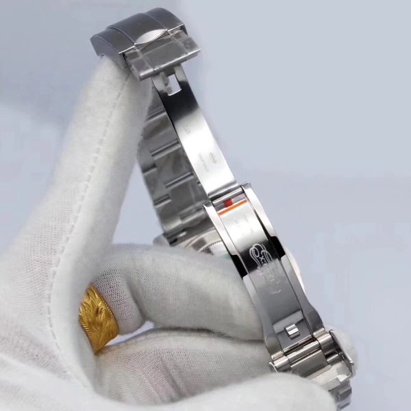 ROLEX (ÀÍÁ¦Ê¿) SUB Black Sea Ghost V7 Edition is equipped with the 2836 movement.