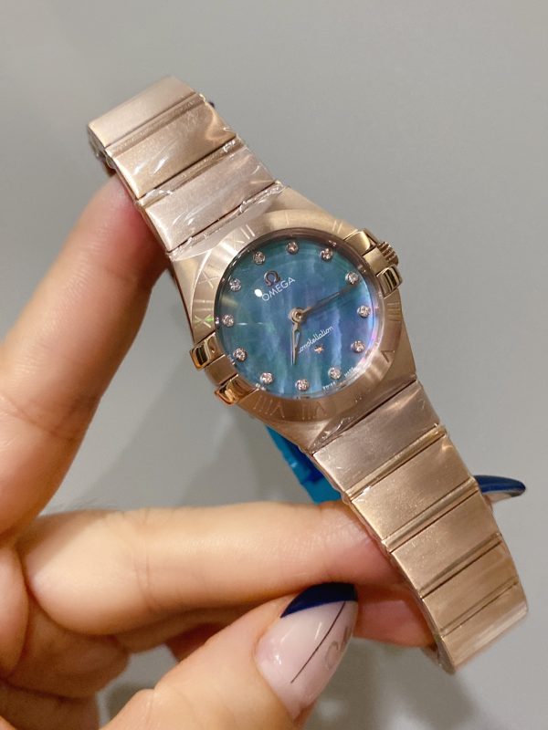 Omega ¦¸ Double Eagle Constellation Classic women's watch with rose gold mother-of-pearl dial - Image 3