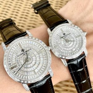 Vacheron Constantin adopts the Cal.1120 ultra-thin automatic winding watch