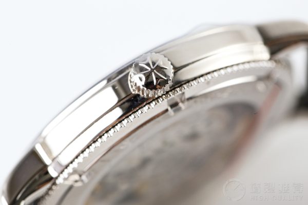 Vacheron Constantin adopts the Cal.1120 ultra-thin automatic winding watch - Image 8