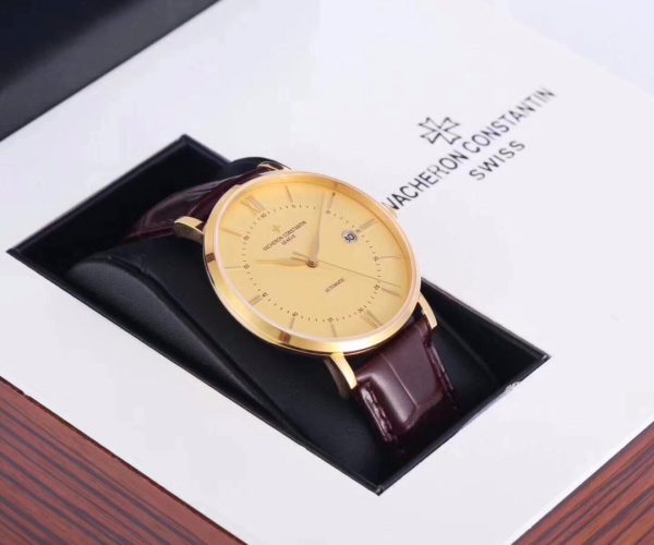 The new ultra-thin Vacheron Constantin model - Image 5