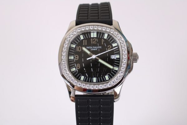 Patek Philippe AQUANAUT series 5067A-011 - Image 9