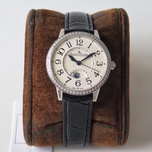 The Jaeger-lecoultre Date collection watches have made a romantic debut