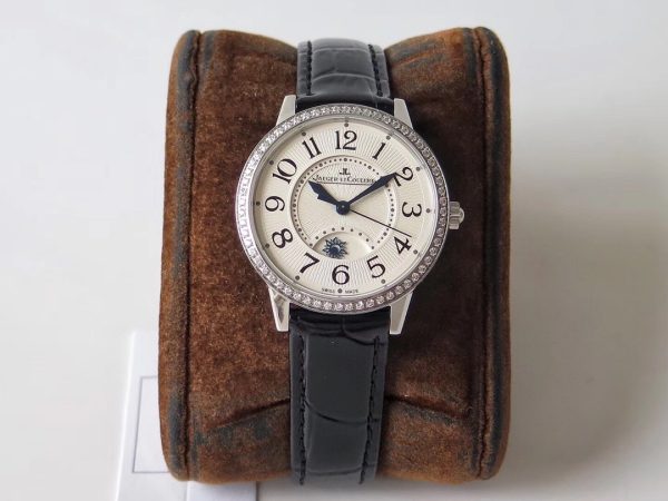 The Jaeger-lecoultre Date collection watches have made a romantic debut