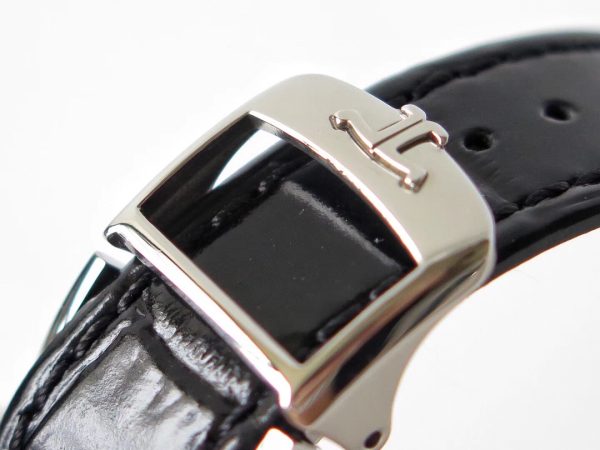 The Jaeger-lecoultre Date collection watches have made a romantic debut - Image 6
