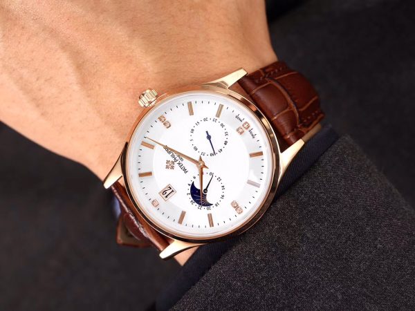 Patek Philippe is fully launched, a must-have for successful business people. - Image 9
