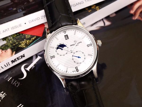 Patek Philippe is fully launched, a must-have for successful business people. - Image 4