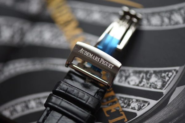 Audemars Piguet Millennium Collection 15350 men's Wristwatch - Image 6