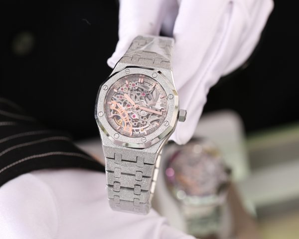 Audemars Piguet - Royal Oak Series Frost Gold Watch - Image 5