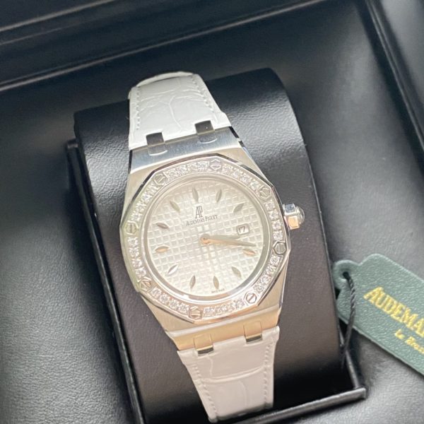 Audemars Piguet Royal Oak Model 67601 Quartz watch - Image 9