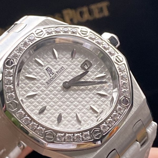 Audemars Piguet Royal Oak Model 67601 Quartz watch - Image 8