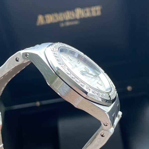 Audemars Piguet Royal Oak Model 67601 Quartz watch - Image 6