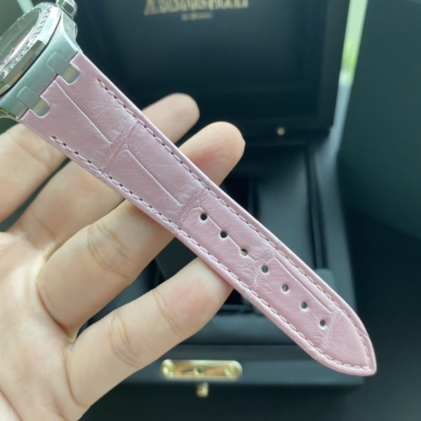 Audemars Piguet Royal Oak Model 67601 Quartz watch - Image 4