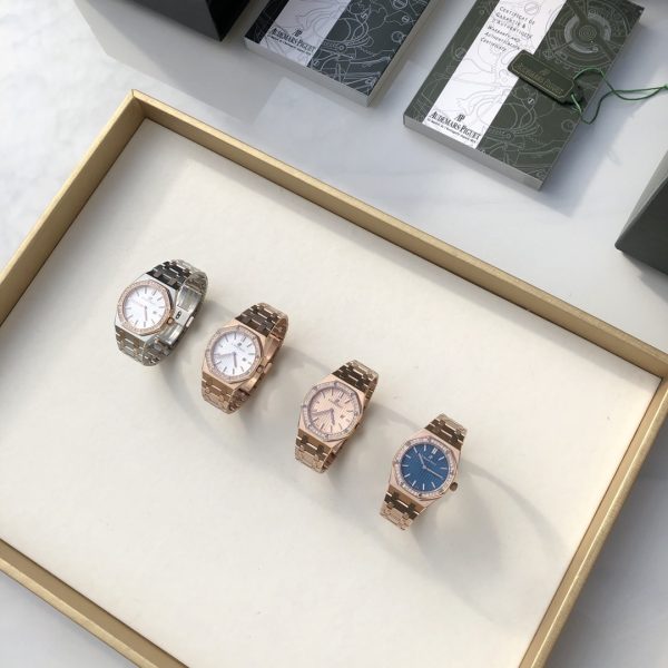 Audemars Piguet Royal Oak 67651 Rose gold ladies' Diamond Quartz watch - Image 3