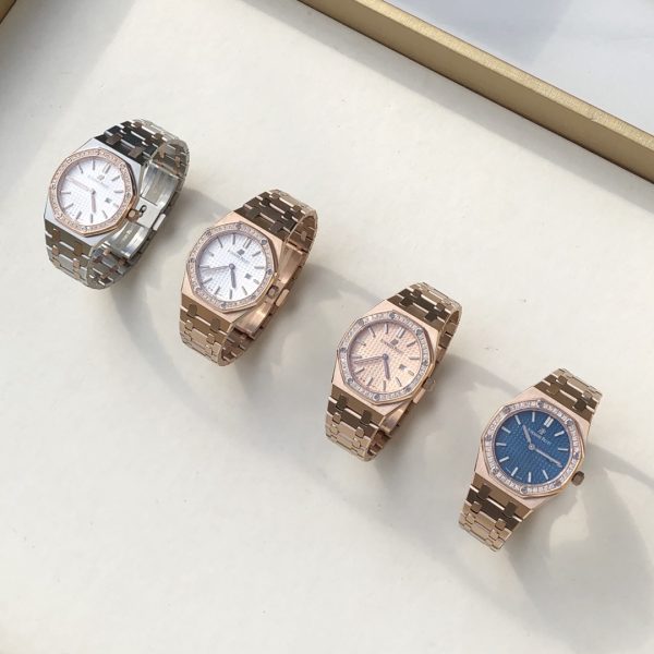 Audemars Piguet Royal Oak 67651 Rose gold ladies' Diamond Quartz watch - Image 2
