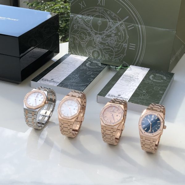 Audemars Piguet Royal Oak 67651 Rose gold ladies' Diamond Quartz watch - Image 4