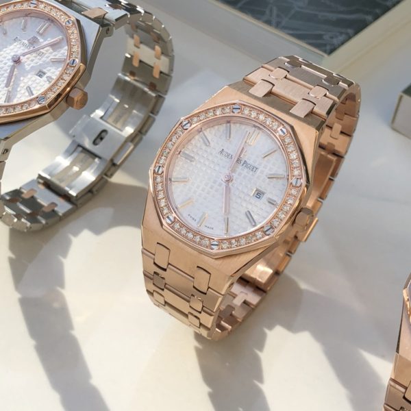 Audemars Piguet Royal Oak 67651 Rose gold ladies' Diamond Quartz watch - Image 7