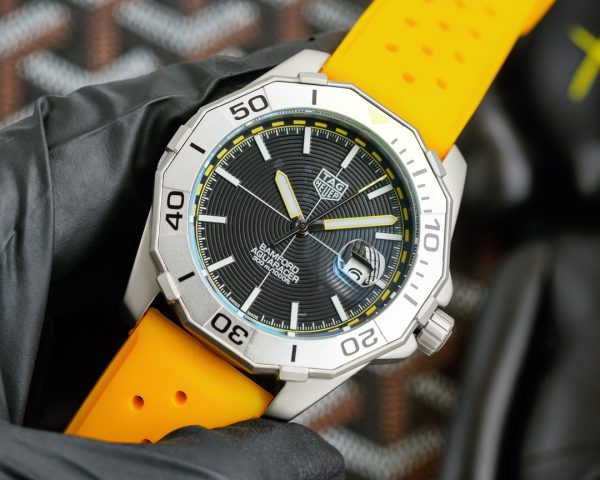 TAG Heuer Racing Series - Image 5