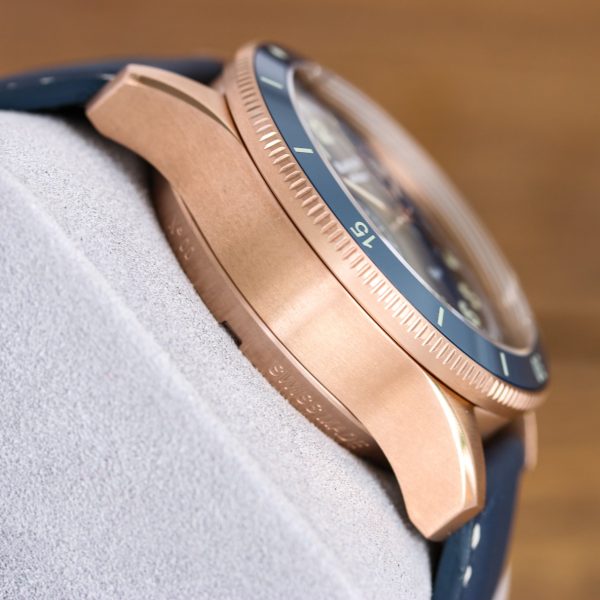 Baumatic's brand-new Ait Command Air Force Commander series AC02, a highly legendary chronograph watch - Image 3