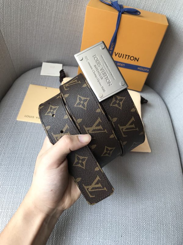 The LV belt is 4.0cm wide - Image 5