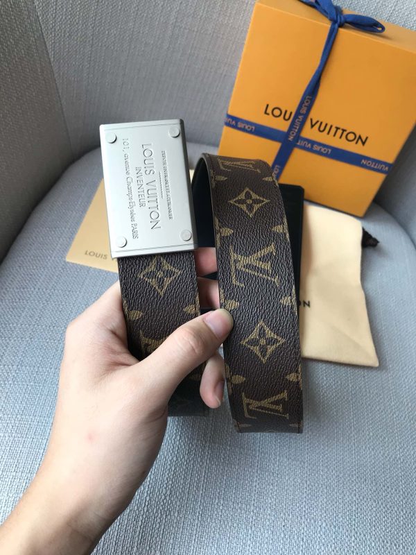 The LV belt is 4.0cm wide - Image 2