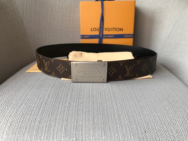 The LV belt is 4.0cm wide - Image 3