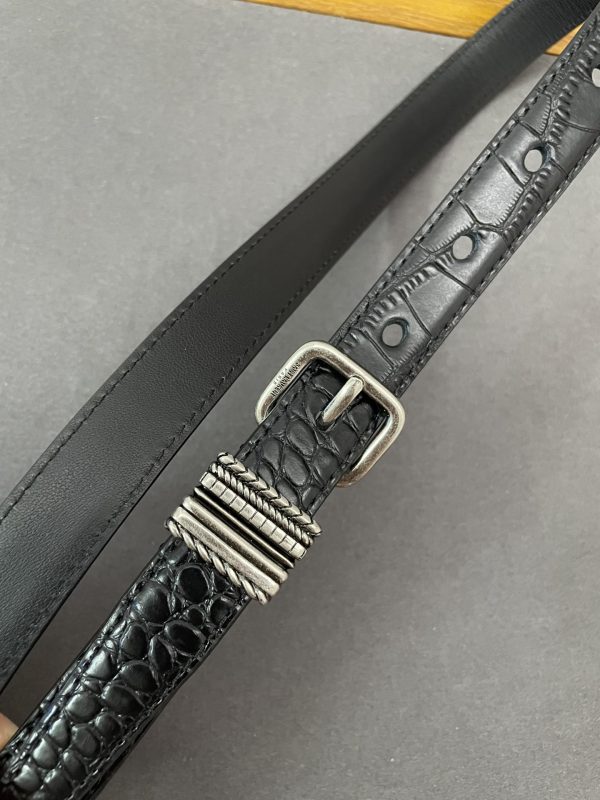 The square buckle of the YSL belt is engraved with the SAINT LAURENT PARIS logo. - Image 4