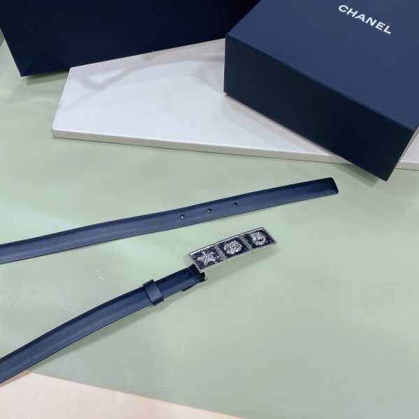 chanel 22 logo water diamond retro gun cc letter clasp - Image 4