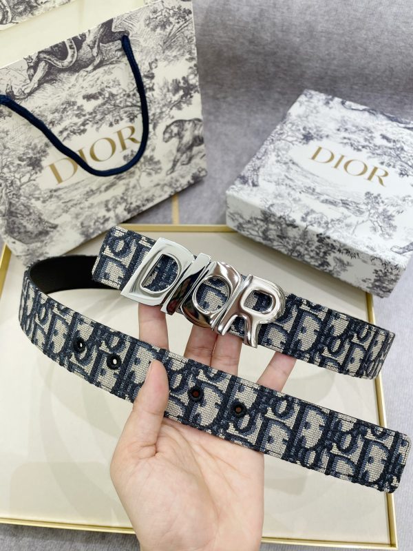 New Dior - Image 7