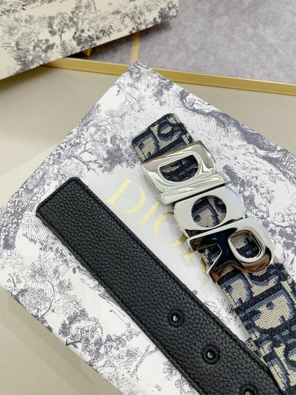 New Dior - Image 5