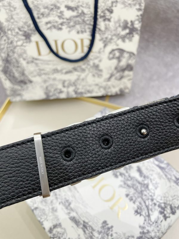 New Dior - Image 8