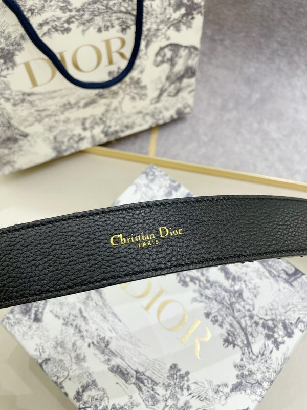 New Dior - Image 6
