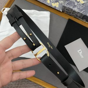 Dior 30Montaigne belt