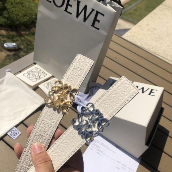 Ms. Luo Yiwei belt